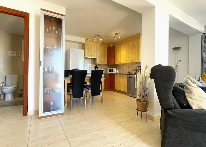 شقة Comfortable 2 Bed In