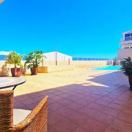 Comfortable 2 Bed In アパート *